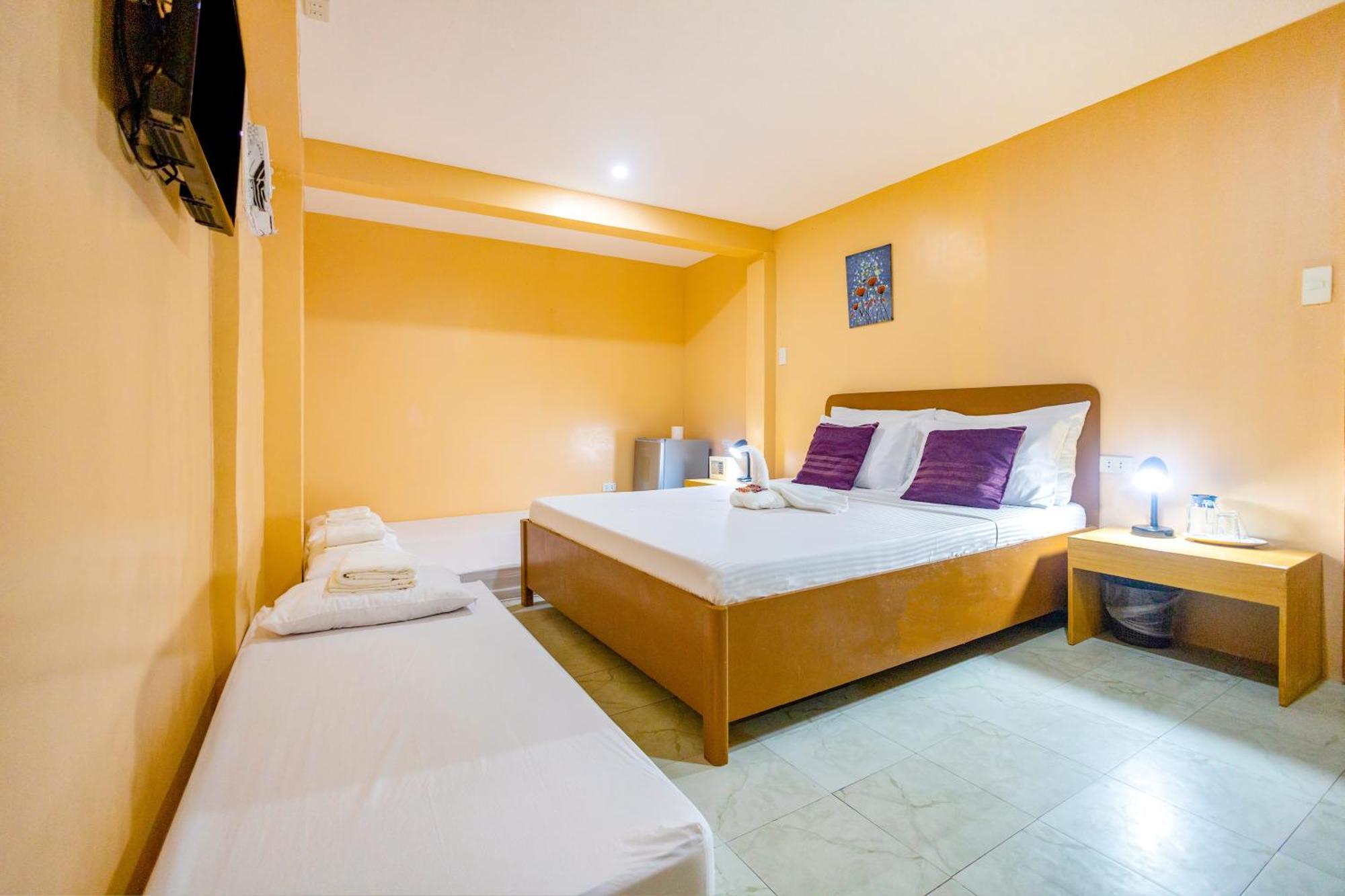 White Shamrock Beach Hotel Balabag  Habitación foto